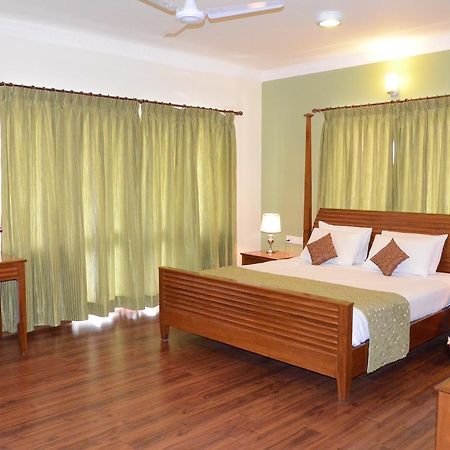 ทรินิตี้ สวีทส์ Hotel บังกาลอร์ ภายนอก รูปภาพ