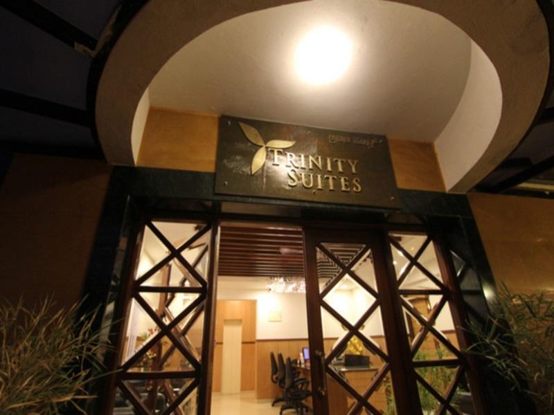 ทรินิตี้ สวีทส์ Hotel บังกาลอร์ ภายนอก รูปภาพ