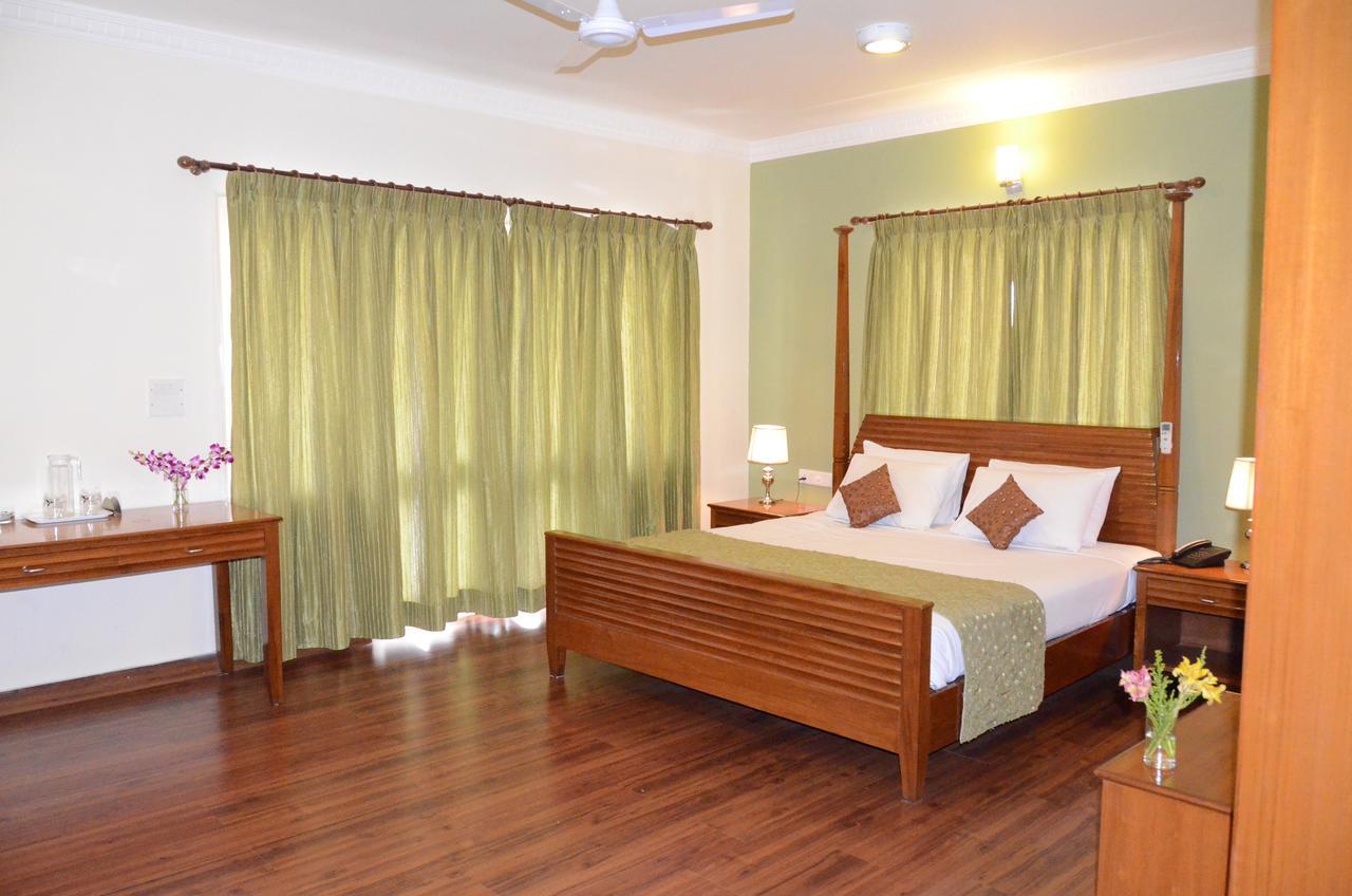 ทรินิตี้ สวีทส์ Hotel บังกาลอร์ ภายนอก รูปภาพ